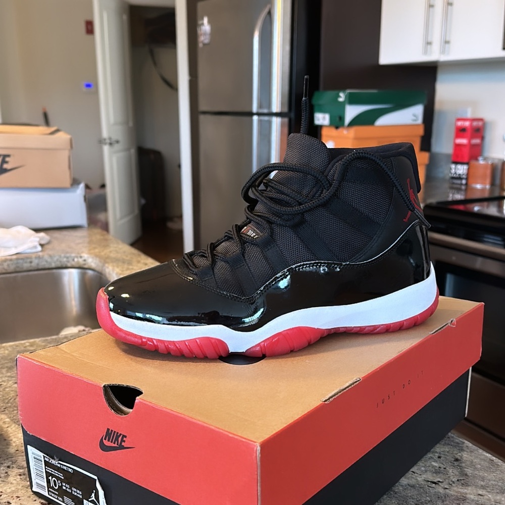 Jordan 11 bread